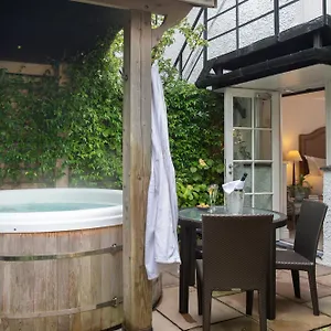 Lake District hotels &amp; apartments, all accommodations in Lake District
